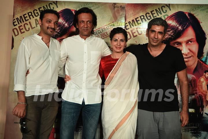 Kay Kay Menon and Kirti Kulhari at Trailer Launch of Movie San' Pachattar