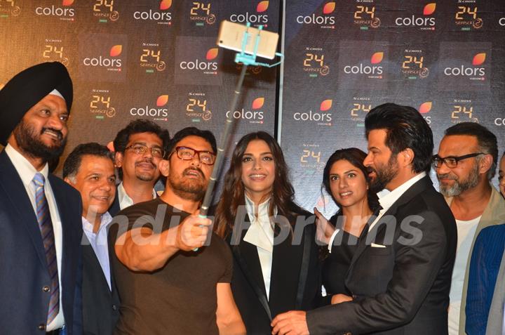 Aamir Khan at takes a selfie at Launch of '24 Season 2'