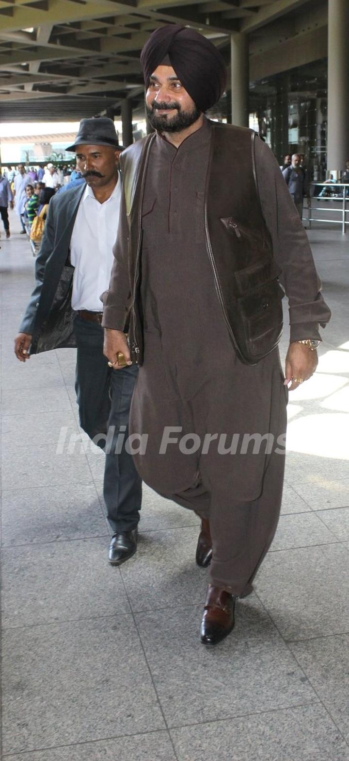 Airport Diaries: Navjot Singh Siddhu!