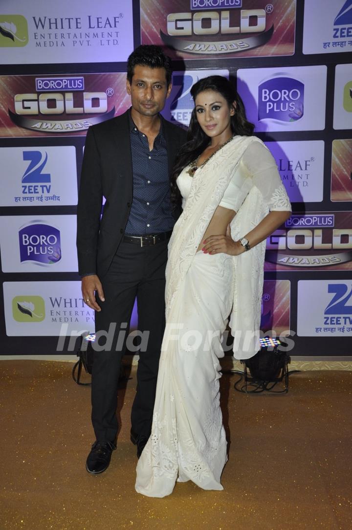 Indraneil and Barkha Bisht Sengupta at Zee Gold Awards 2016