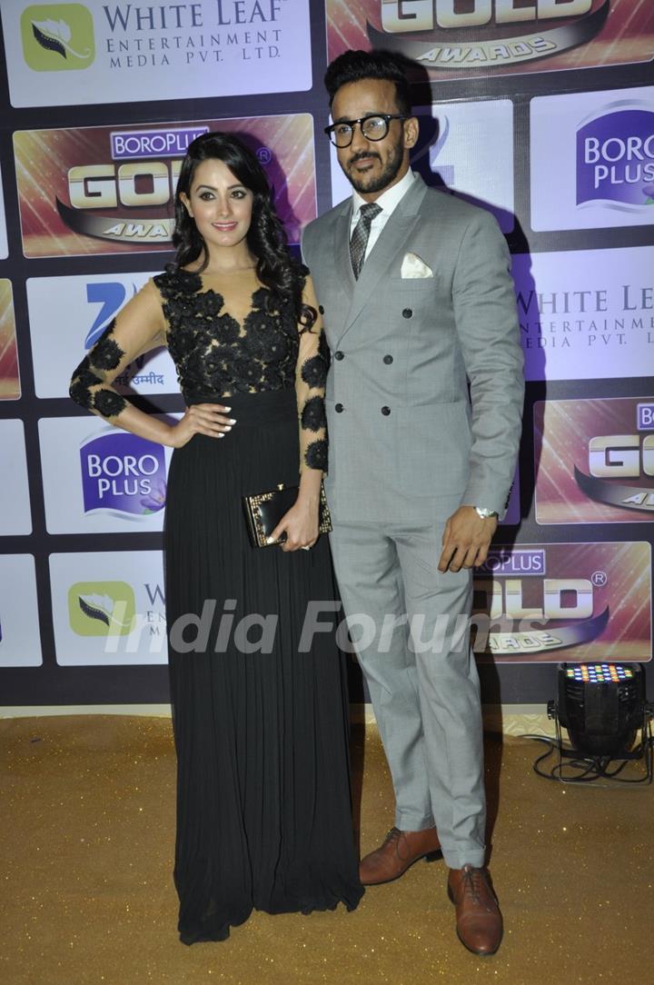 Anita Hassanandani and Rohit Reddy at Zee Gold Awards 2016