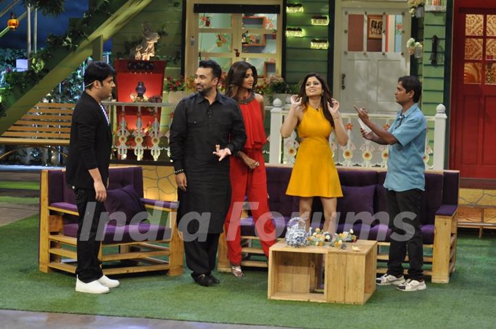 Shilpa Shetty, Shamita Shetty & Raj Kundra on The Kapil Sharma Show