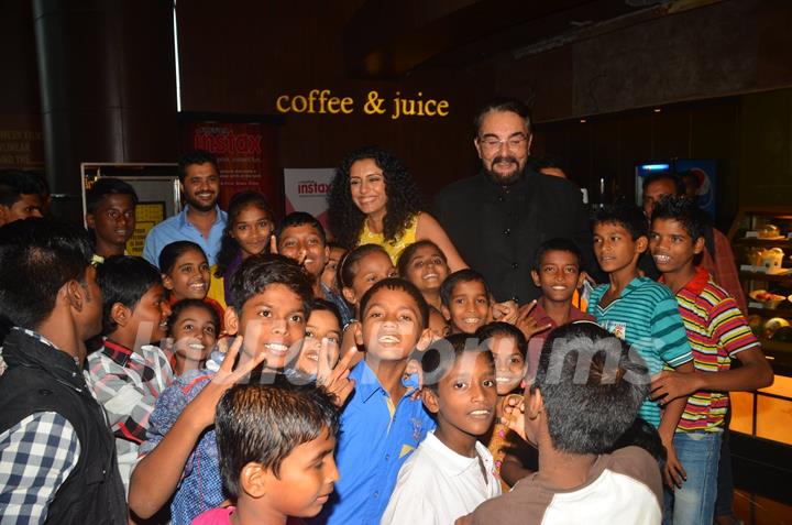 Kabir Bedi and Parveen Dusanj at Special Screening of 'Zoya',a film by Vatsalya foundation!