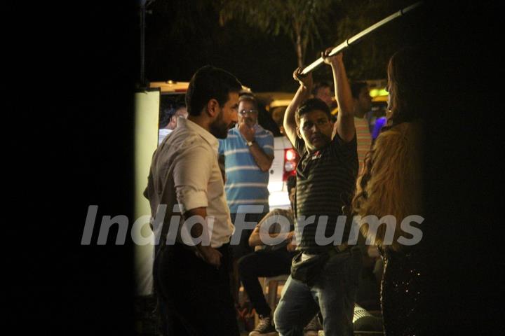 Saif Ali Khan Snapped shooting for his upcoming movie!