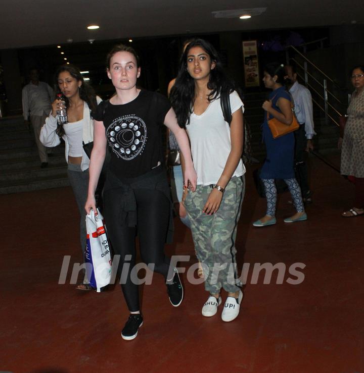 The cutie Navya Naveli Nanda Snapped at Airport!