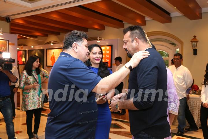 Rishi Kapoor in coversation with Sanjay Dutt and Manyata Dutt at Nargis Dutt Foundation's Art Event