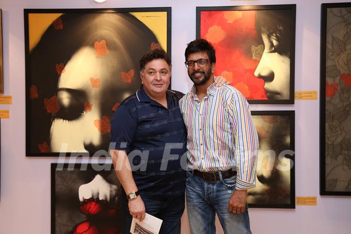 Rishi Kapoor and Javed Jaffrey at Nargis Dutt Foundation's Art Event