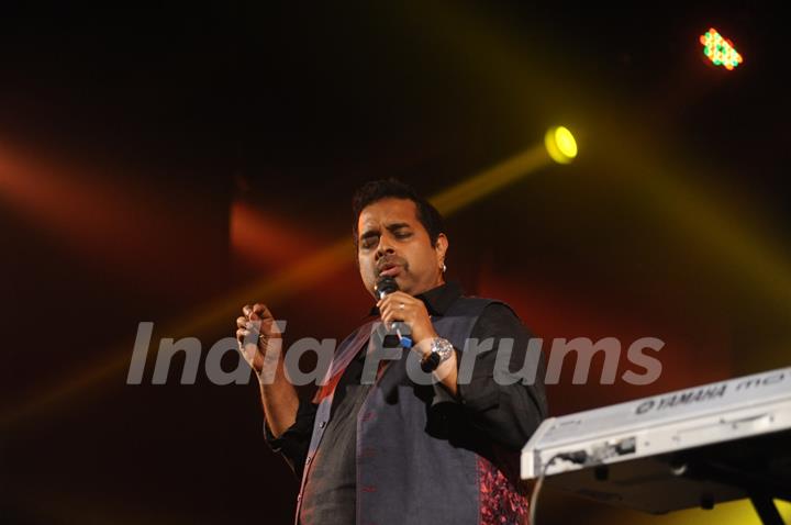 Shankar Mahadevan performs at CPAA Event!