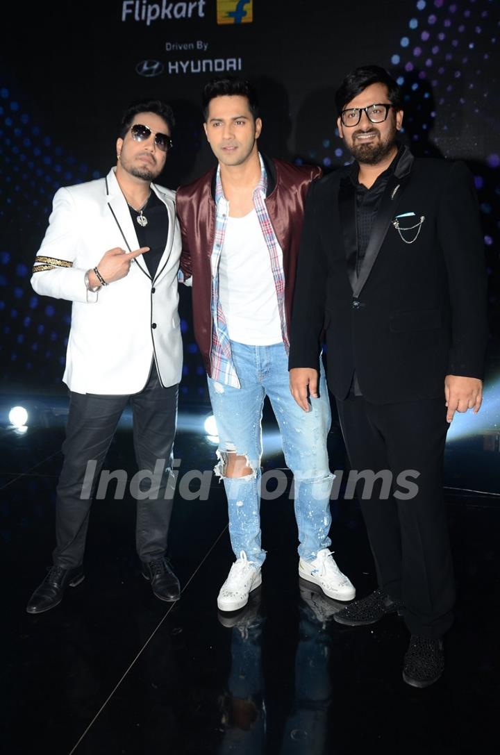 Varun Dhawan Promotes of 'Dishoom' on Sa Re Ga Ma Pa 2016