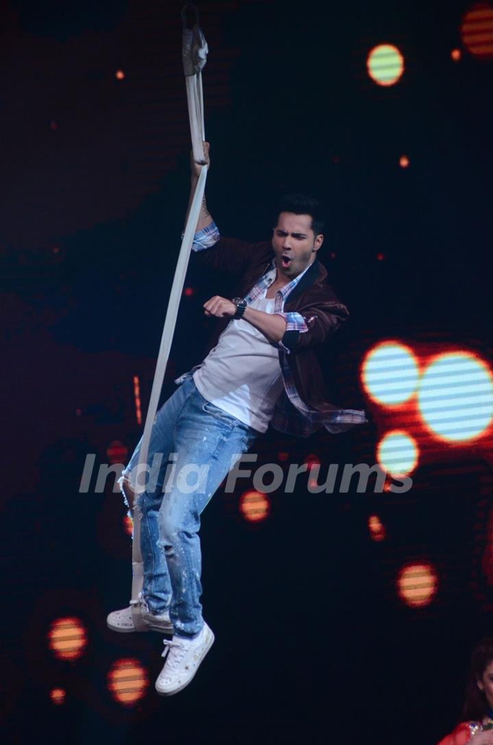 Varun Dhawan Promotes 'Dishoom' on Sa Re Ga Ma Pa 2016