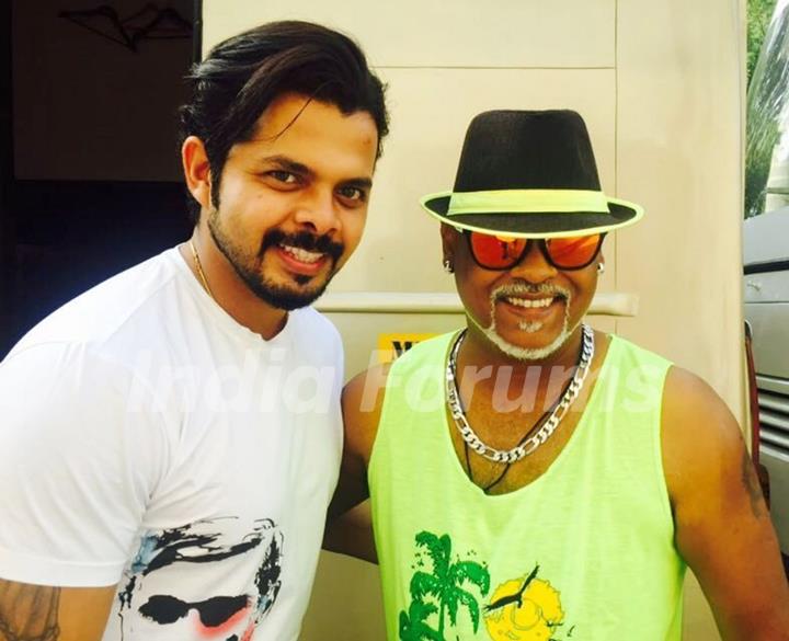 Vinod Kambli with Sreesanth has a Blast on the sets of 'Comedy Nights Bachao'