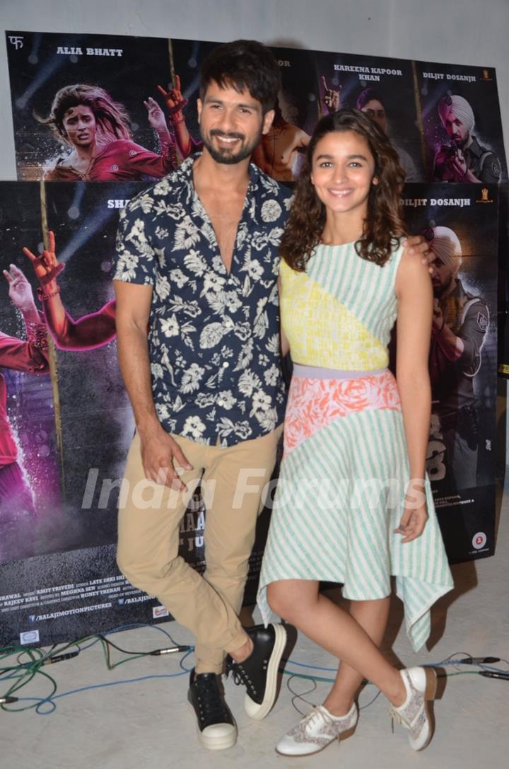 Shahid Kapoor & Alia Bhatt Snapped at Mehboob Studious