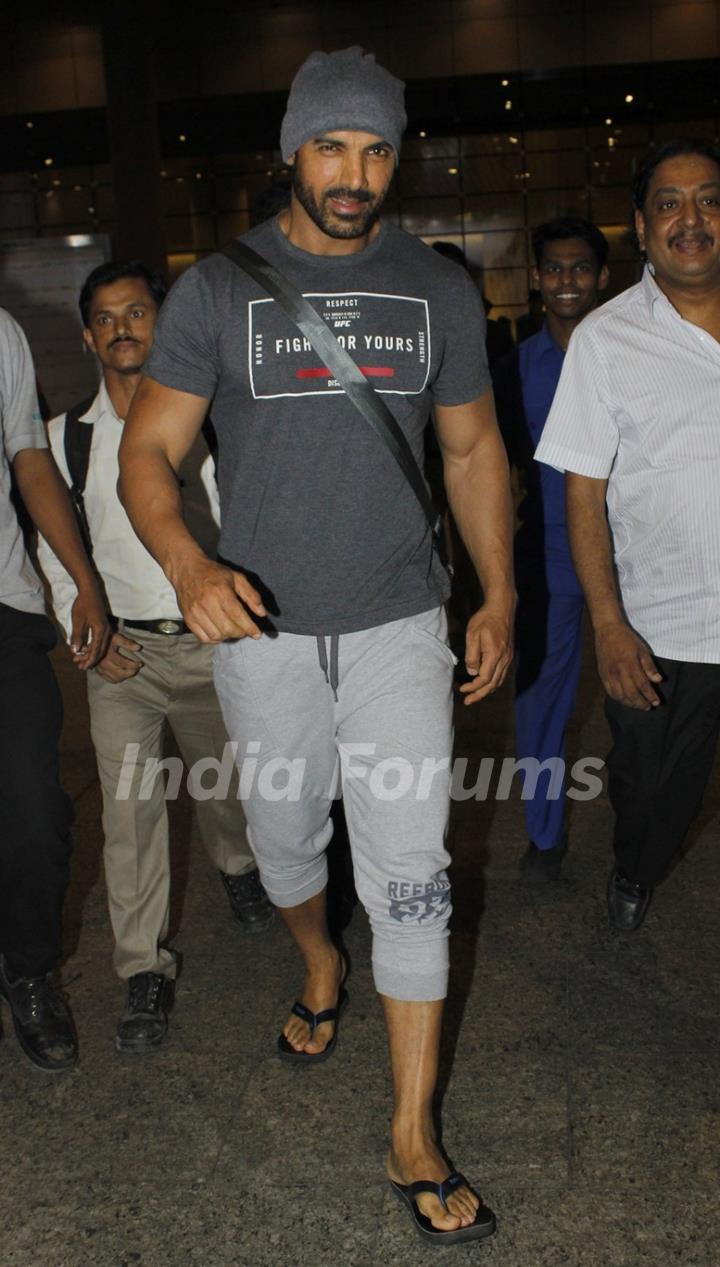 John Abraham Snapped at Airport