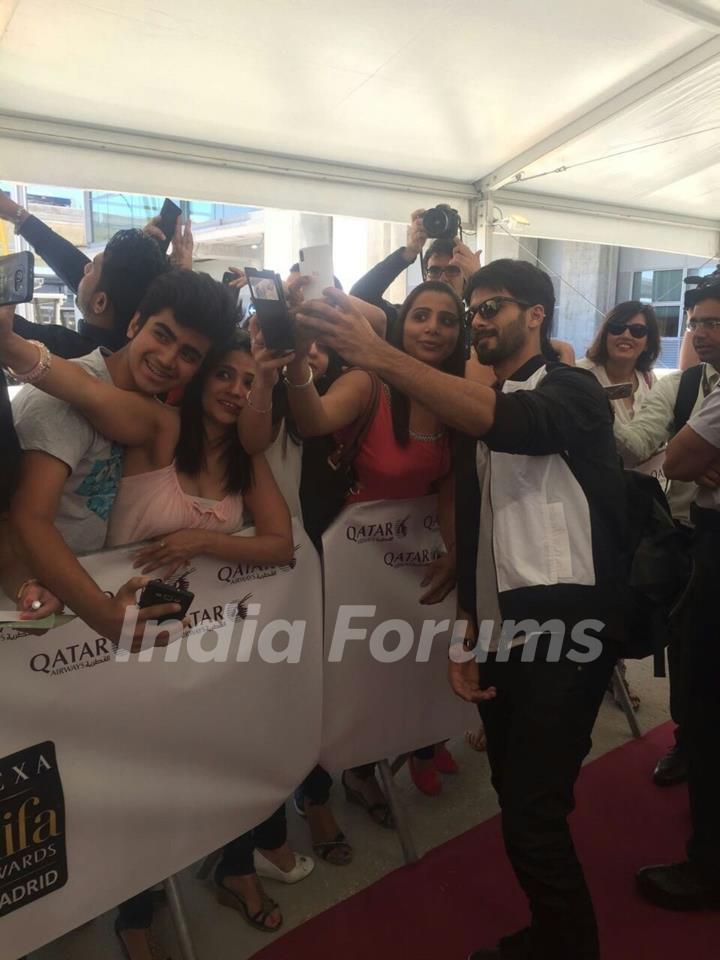 Celebs Arrive at 'IIFA Awards' in Madrid: Shahid Kapoor