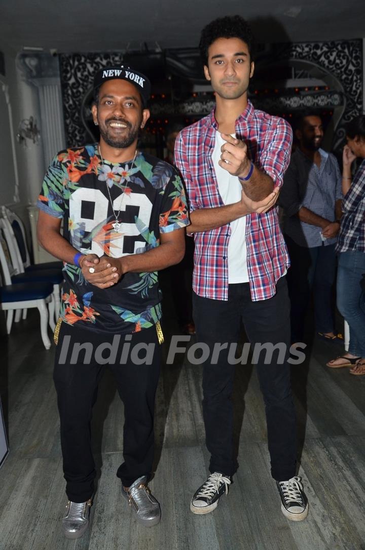 Dharmesh Yelande and Raghav Juyal at Birthday Bash of Director Saini Johray bday bash at 'Villa 69'