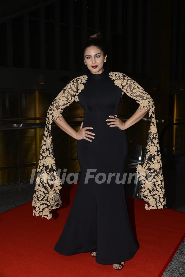 Huma Qureshi at SIIMA Awards 2016