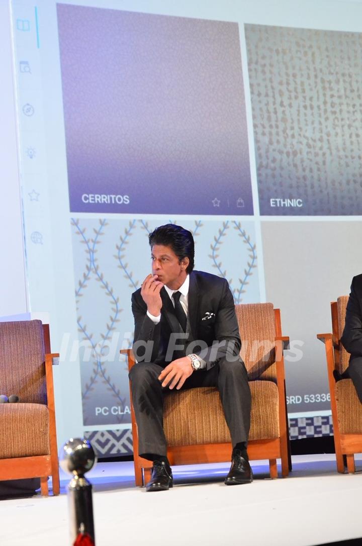 Shah Rukh Khan at D'Decor Event
