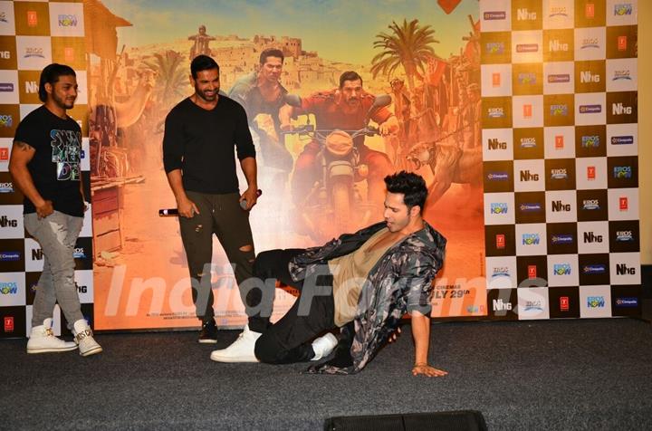 Varun Dhawan and John Abraham promotes their movie 'Dishoom'