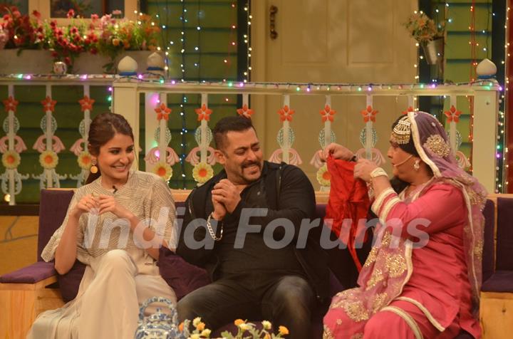 Salman Khan and Anushka Sharma Promotes 'SULTAN' with Ali Asgar on 'The Kapil Sharma Show'