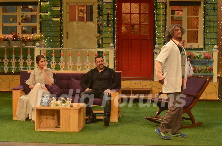 Salman Khan and Anushka Sharma Promotes 'SULTAN' with Sunil Grover on 'The Kapil Sharma Show'