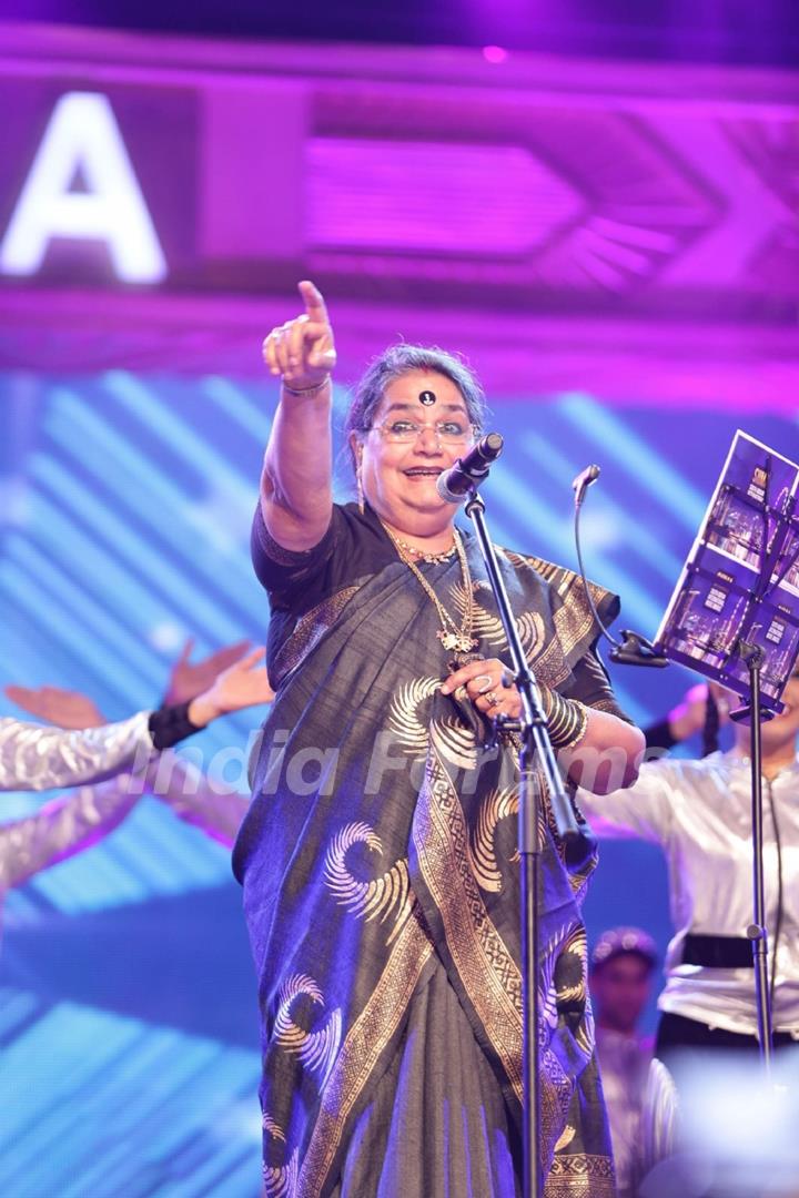 Usha Uthup at SIIMA Awards 2016