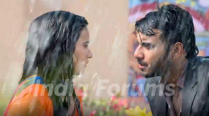 Atharva and Vividha romance Finally Empowers in Jaana Na Dil Se Door