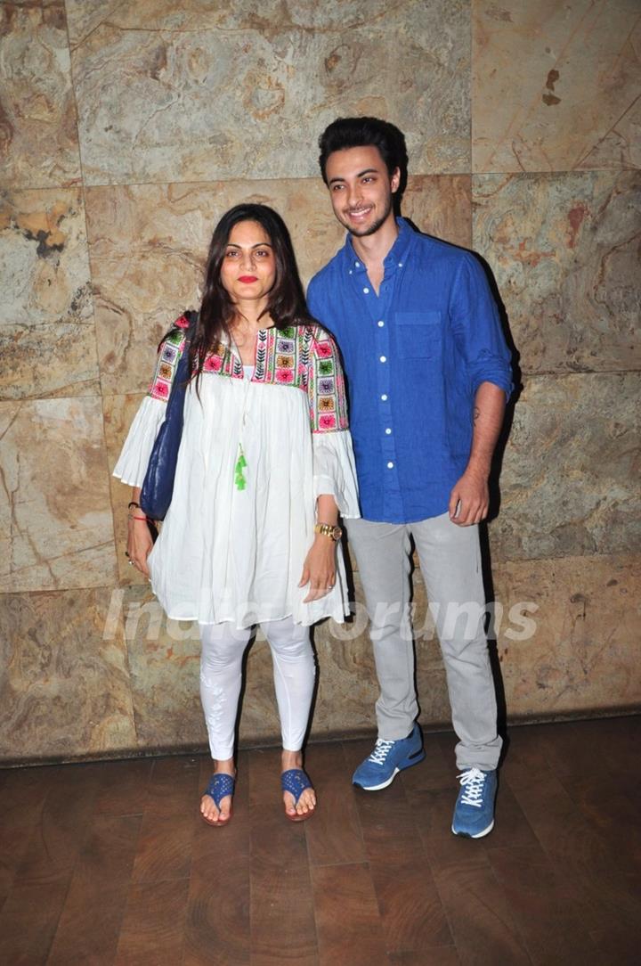 Alvira Khan Agnihotri with Aayush Sharma at Special Screening of 'SULTAN'