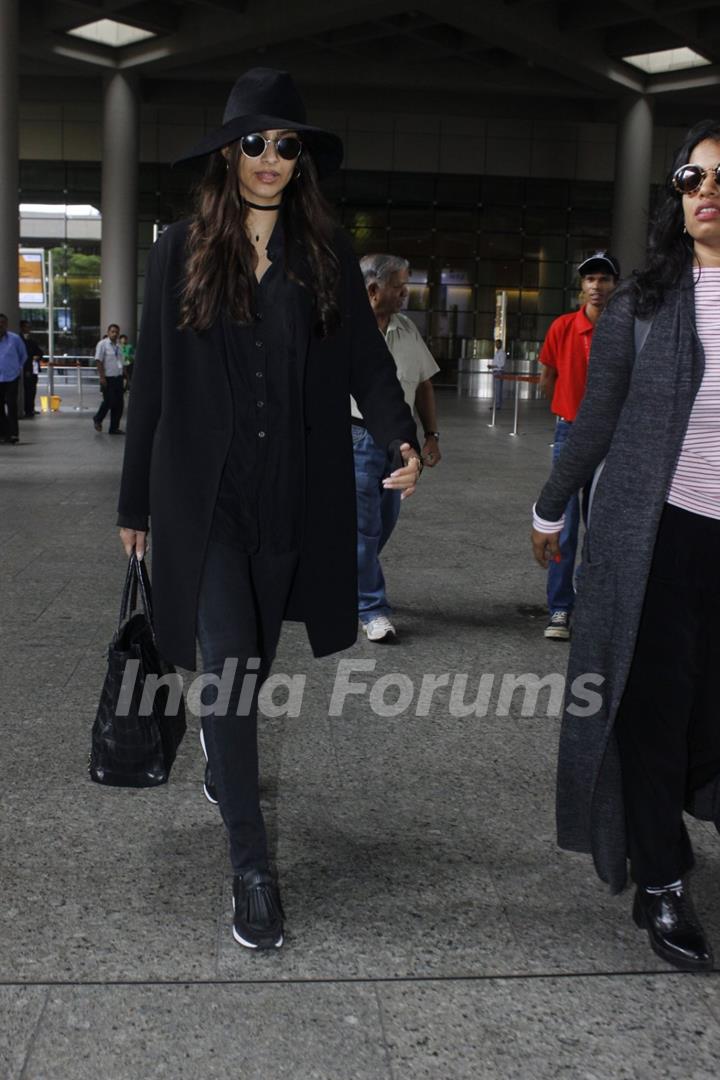 Sonam Kapoor spotted at Airport