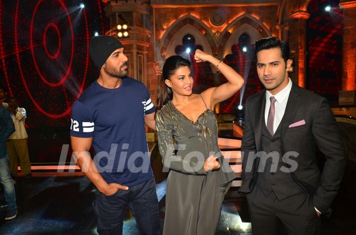 Varun Dhawan, Jacqueline Fernandes and John Abraham Promotes 'Dishoom' on India's Got Talent