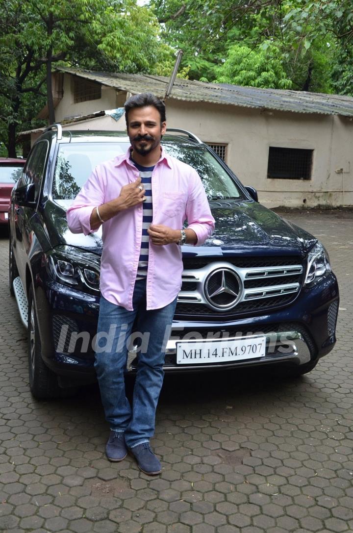 Vivek Oberoi snapped at Mehboob Studio