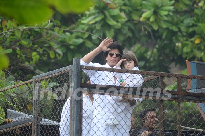 Shah Rukh Khan and AbRam Khan on EID 2016 meet!