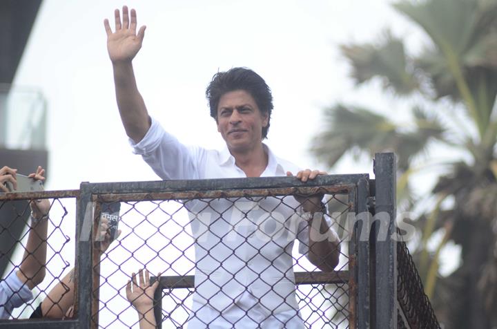 Shah Rukh Khan on EID 2016 meet!