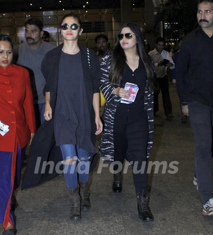 Alia Bhatt snapped at airport