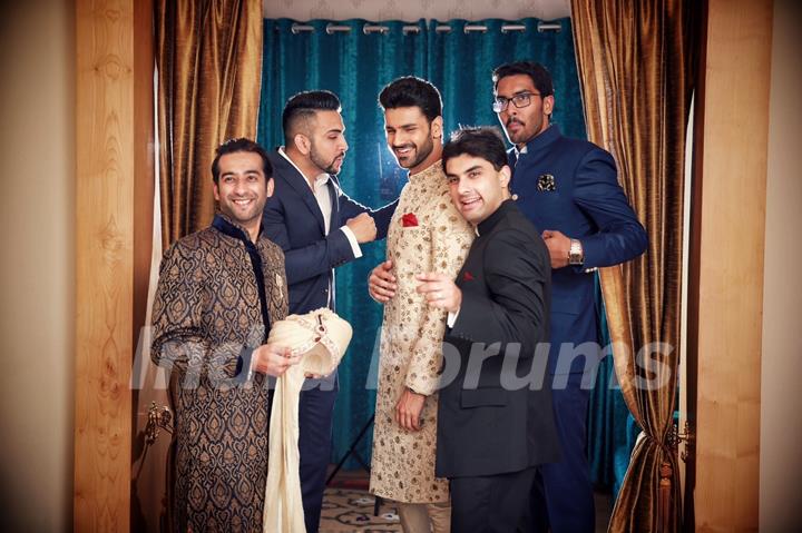 Vivek Dahiyaat his Wedding with team bridegroom