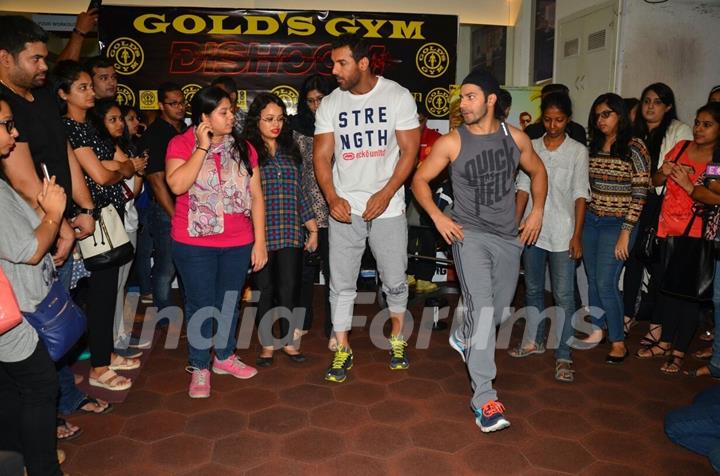 Workout Session with Varun Dhawan and John Abraham!