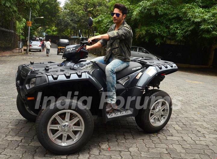 Varun Dhawan arrives on Quad Bike at Launch of Song 'Jaaneman Aah' from Dishoom