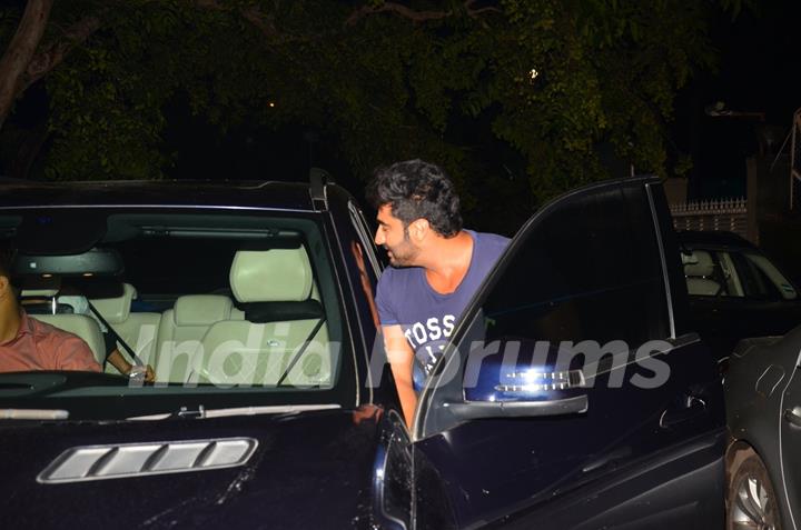 Arjun Kapoor snapped at Morani house