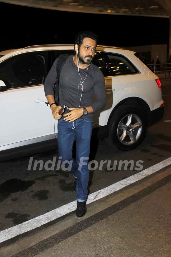 Emraan Hashmi spotted at airport!