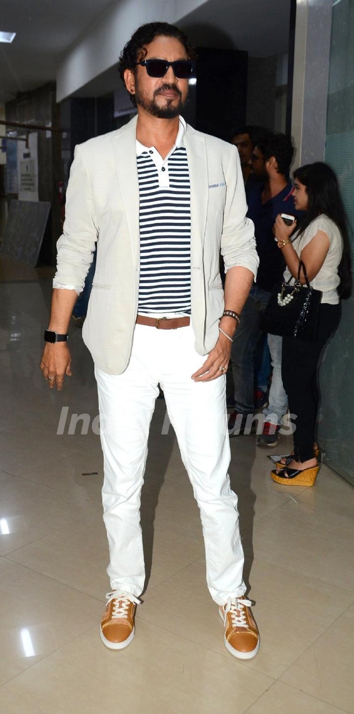 Irfan khan promotes his New movie 'MADAARI' At Mithibhai College