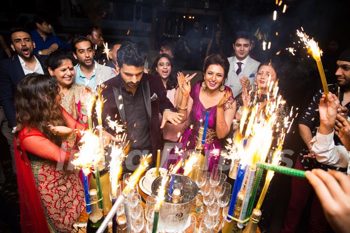 Cake cutting at Divyanka Tripathi - Vivek Dahiya's 'Happily Ever After' Party