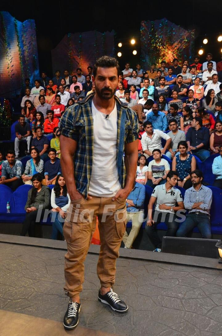 John Abraham Promotes 'Dishoom' on sets of 'The Kapil Sharma Show'