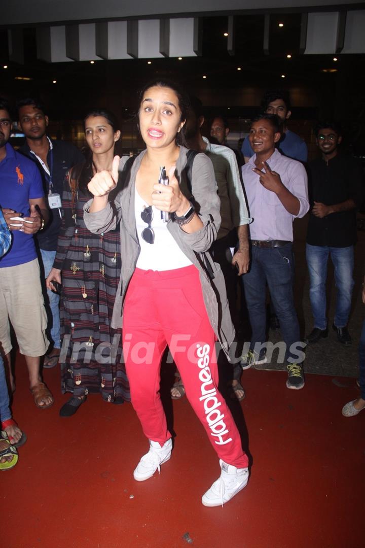 Shraddha Kapoor spotted at airport!