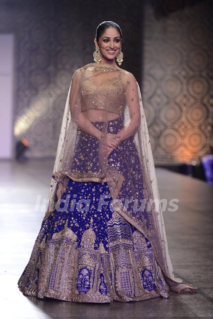 Yami Gautam at Day 3 of FDCI India Couture Week