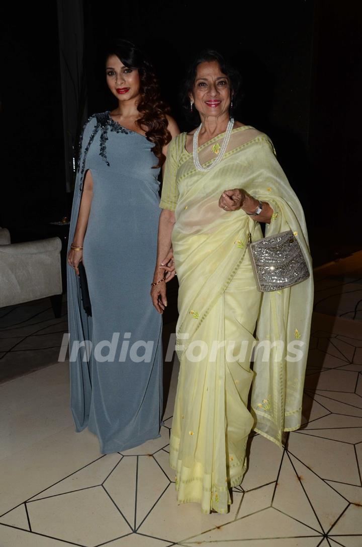 Tanishaa Mukerji with her mom Tanuja at her Success party of 'NGO STAMP'