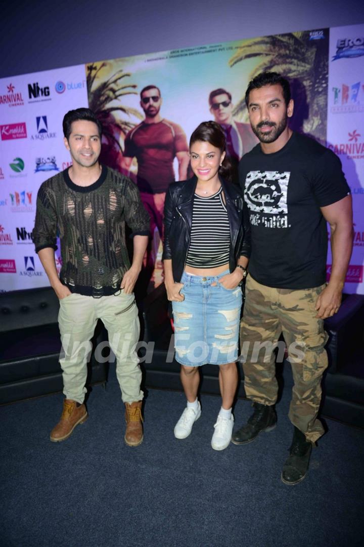 John Abraham, Varun Dhawan and Jacqueline Fernandes Promotes 'Dishoom'