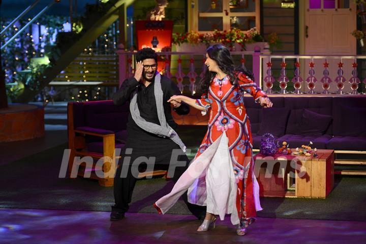 Arshad and Maria performing on the sets of Kapil Sharma