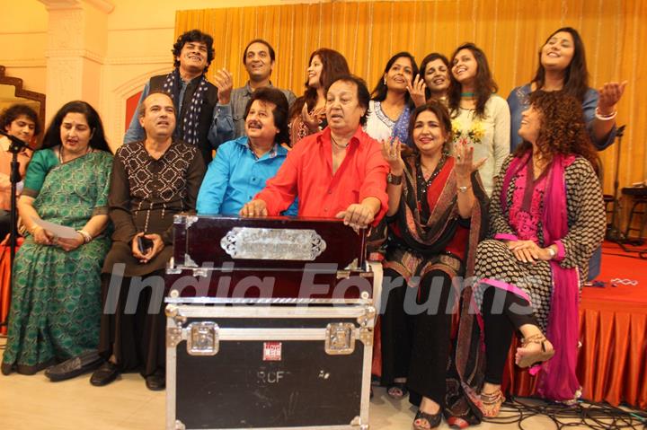 Ghazal singers at Rehearsal of the 15th Khazana Ghazal Festival 2016