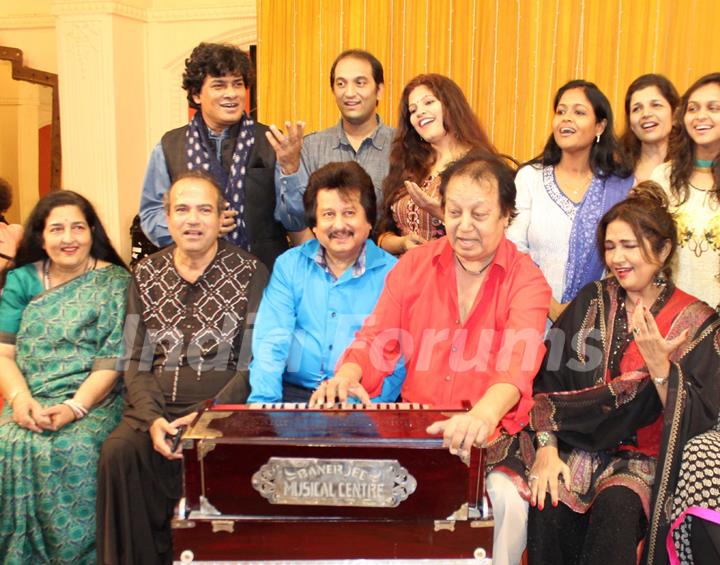 Ghazal singers at Rehearsal of the15th Khazana Ghazal Festival 2016