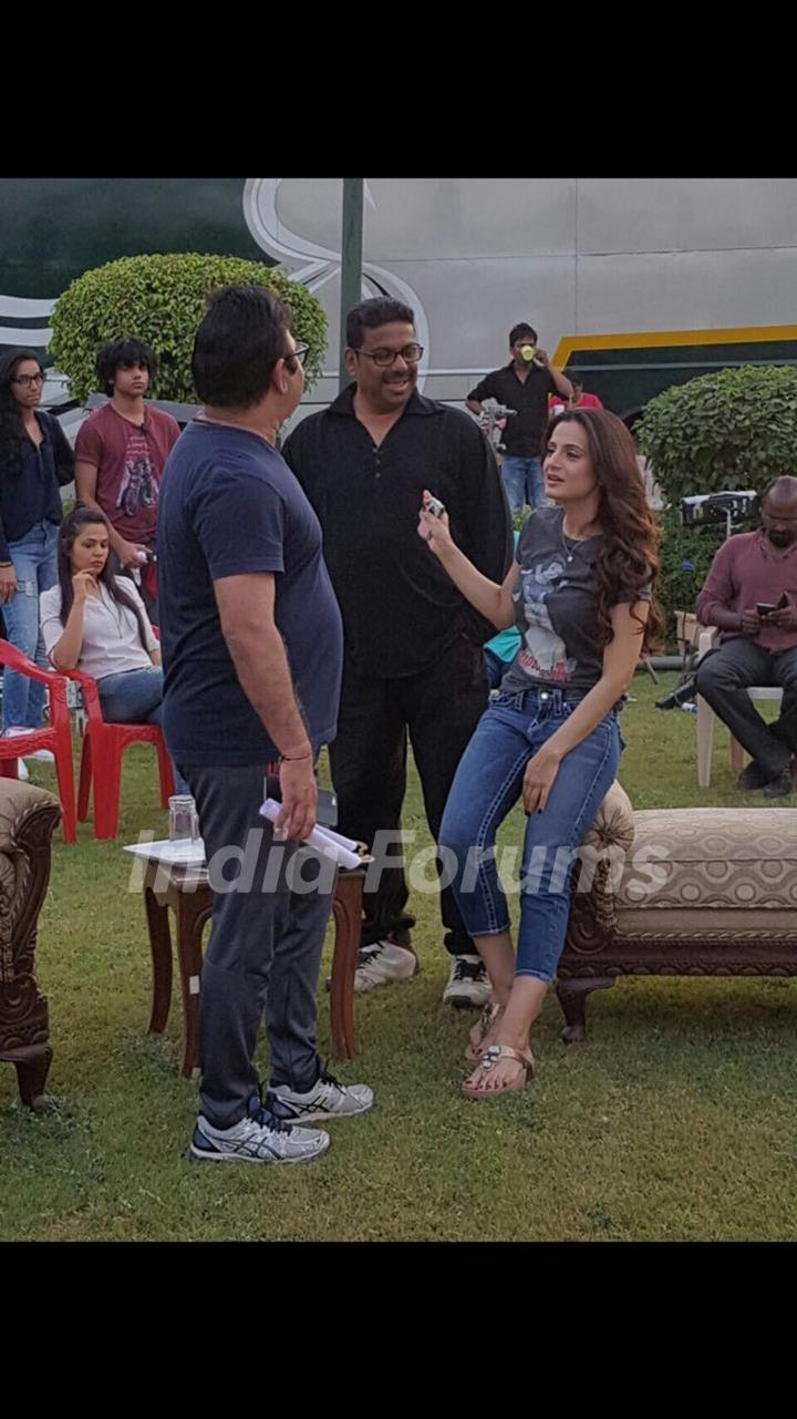 Ameesha Patel on the sets of bhaiyaji superhit film