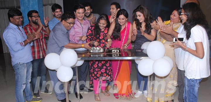 Cast of Life OK’s 'May I come In Madam' celebrates hit of a century